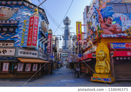 [Shinsekai] Tsutenkaku Tower, famous as a symbol of Osaka 138046373