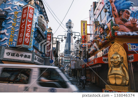 [Shinsekai] Tsutenkaku Tower, famous as a symbol of Osaka 138046374