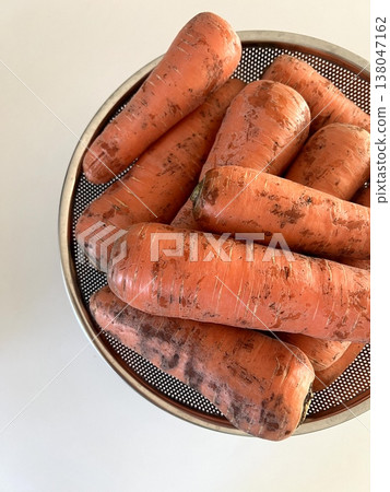 very fresh organic carrots bunch very fresh organic carrots bunch 138047162