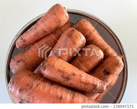 very fresh organic carrots bunch very fresh organic carrots bunch 138047171