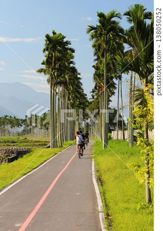 Guanshan Bike Trail, Taitung 138050252