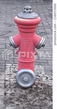 Red Fire Hydrant: A Symbol of Safety in the Urban Environment Red Fire Hydrant: A Symbol of Safety in the Urban Environment 138053888