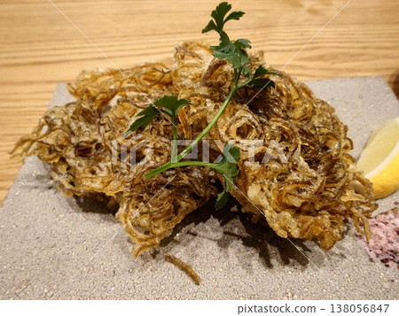 海蘊天婦羅,沖繩的主食。 海蘊天婦羅,沖繩的主食。 138056847