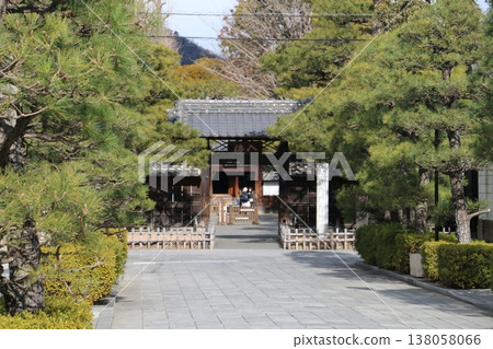 足利學派是日本最古老的學派。 足利學派是日本最古老的學派。 138058066