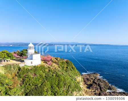 Kashinozaki Lighthouse (Kushimoto Town, Wakayama Prefecture) 138059306