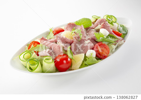 烤牛肉沙拉 烤牛肉沙拉 138062827