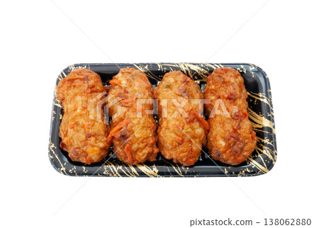 Delicious fried fish cake with seafood, even eaten as is. [White background, cutout] 138062880