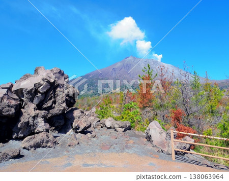 Minamidake peak as seen from the Sakurajima Arimura Lava Observatory (Kagoshima City, Kagoshima Prefecture) Minamidake peak as seen from the Sakurajima Arimura Lava Observatory (Kagoshima City, Kagoshima Prefecture) 138063964