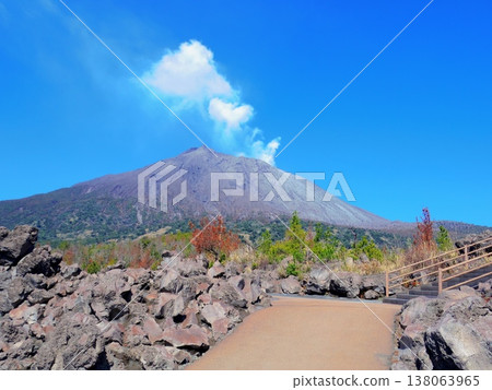 Minamidake peak as seen from the Sakurajima Arimura Lava Observatory (Kagoshima City, Kagoshima Prefecture) Minamidake peak as seen from the Sakurajima Arimura Lava Observatory (Kagoshima City, Kagoshima Prefecture) 138063965