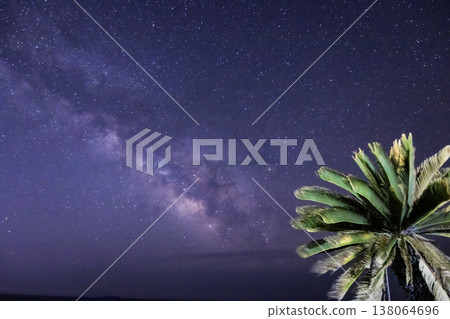 夜幕下的房總花線。海岸線。 夜幕下的房總花線。海岸線。 138064696