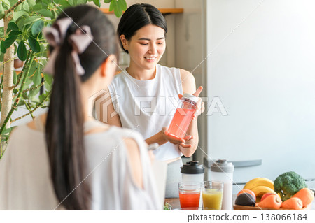 Essential amino acids, BCAA, EAA, protein, dietary fiber, vegetable juice, athlete food master 138066184