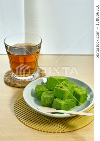 看起來很美味的抹茶蕨餅 看起來很美味的抹茶蕨餅 138066816