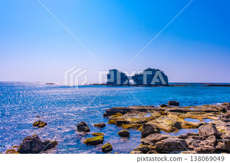 Yenokushima of Nanki Shirahama Yenokushima of Nanki Shirahama 138069049
