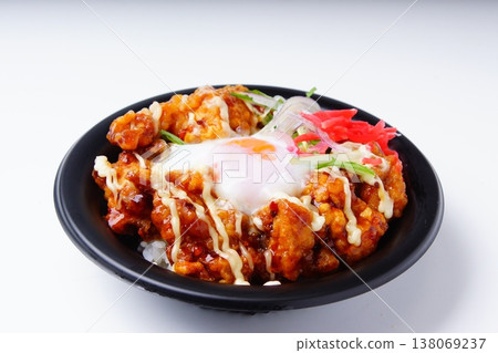 Fried rice bowl 138069237