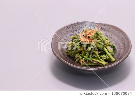 蕨菜沙拉（Ohitashi）－春季菜餚 138070054