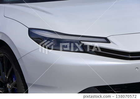 白色國產跑車 138070572