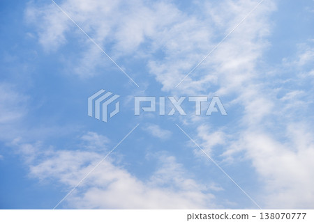 藍天,春日的天空,晴朗的天氣,春天,三月,圖片 藍天,春日的天空,晴朗的天氣,春天,三月,圖片 138070777
