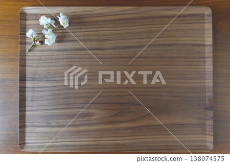 托盤和櫻花 托盤和櫻花 138074575