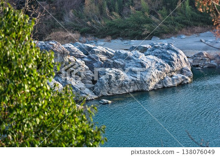 [Minoda no Fuchi] Yoshino River (Higashimiyoshi Town, Tokushima Prefecture) 138076049
