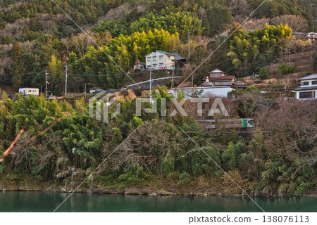 [Minoda no Fuchi] Yoshino River (Higashimiyoshi Town, Tokushima Prefecture) 138076113