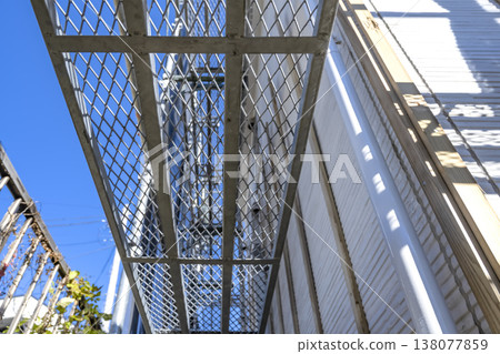 Exterior wall repair work for detached houses; deteriorated exterior walls; exterior insulation renovation. 138077859