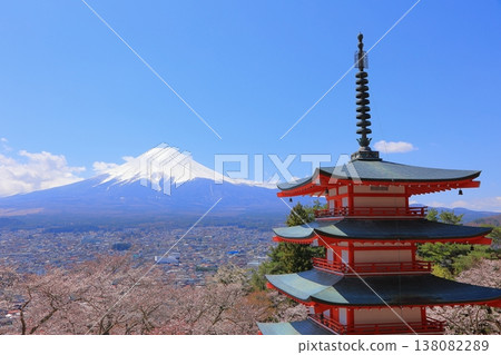 Yamanashi Prefecture, Arakurayama Sengen Shrine, Chureito Pagoda, Mt. Fuji and cherry blossoms, Spring 2025 138082289