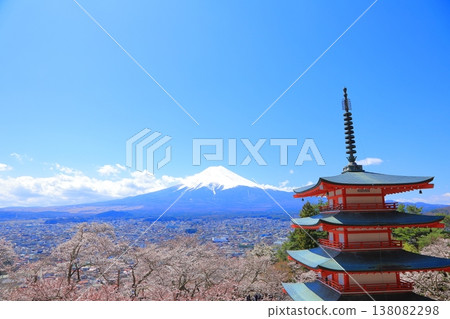 Yamanashi Prefecture, Arakurayama Sengen Shrine, Chureito Pagoda, Mt. Fuji and cherry blossoms, Spring 2025 138082298