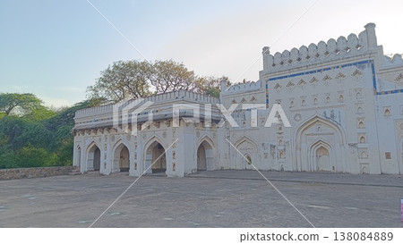 A picture of historical monument in delhi A picture of historical monument in delhi 138084889