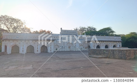 A picture of historical monument in delhi A picture of historical monument in delhi 138084894