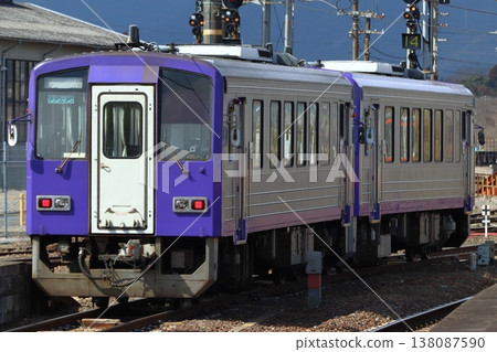 [V] Kansai Main Line Kiha 120 type (non-electrified section: Kameyama ⇔ Kamo) 138087590