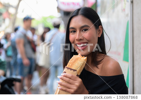 Thai Woman Eating Banh Mi Sandwich Hanoi Vietnam Thai Woman Eating Banh Mi Sandwich Hanoi Vietnam 138087868