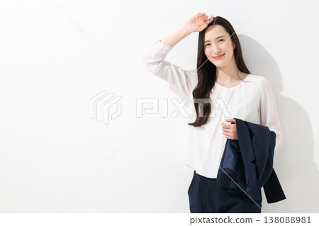 Refreshing women Refreshing women 138088981