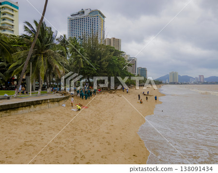 The effects of the typhoon. The effects of the typhoon. 138091434