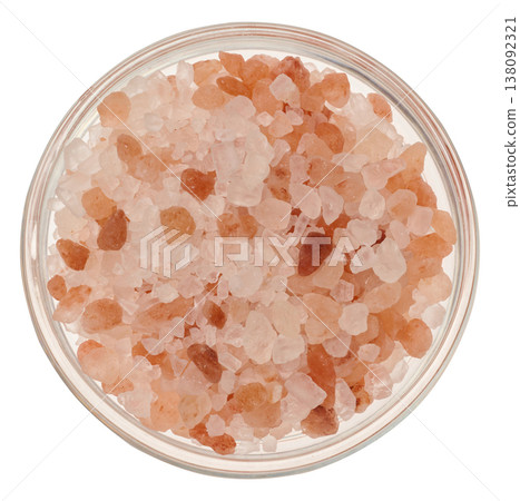 Top view of glass bowl filled with large crystals of pink Himalayan salt, isolated background Top view of glass bowl filled with large crystals of pink Himalayan salt, isolated background 138092321
