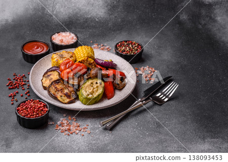 Grilled vegetables: bell peppers, zucchini, eggplant, onions, and corn. Grilled vegetables Grilled vegetables: bell peppers, zucchini, eggplant, onions, and corn. Grilled vegetables 138093453