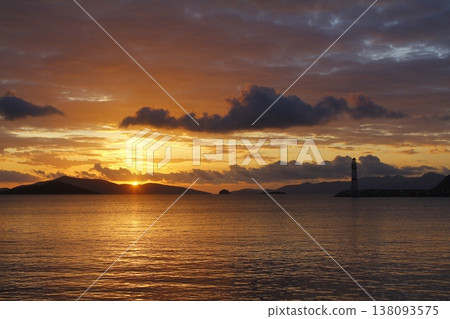 Seaside town of Turgutreis and spectacular sunsets 138093575