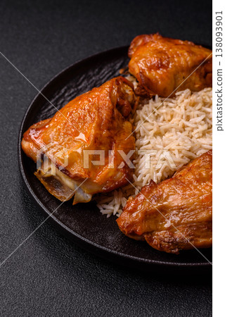 Kabsa or haneeth, an Arabic dish with rice and chicken, salt, and spices. Kabsa or haneeth 138093901