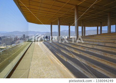 從摺紙鶴塔觀景台上眺望廣島市景 從摺紙鶴塔觀景台上眺望廣島市景 138094249