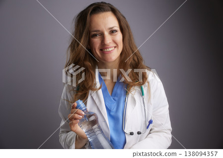 Medical Professional Promoting Healthy Hydration Medical Professional Promoting Healthy Hydration 138094357