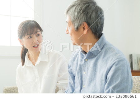 Senior couple in the living room Senior couple in the living room 138096661