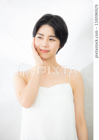 Young women's skin care 138096929