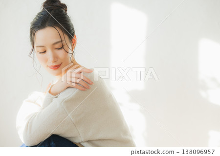 窗邊的女人 窗邊的女人 138096957