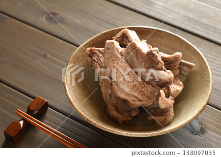 鹽焗豬肋排 138097035