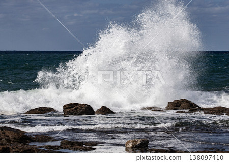 Wave of the Japan Sea 138097410