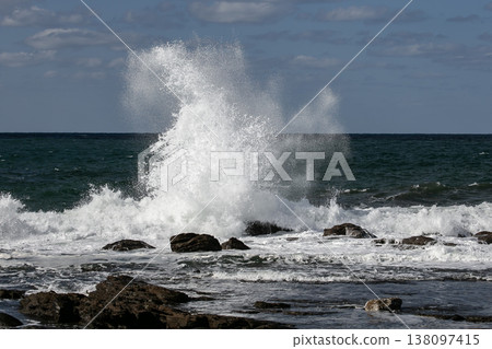 Wave of the Japan Sea Wave of the Japan Sea 138097415