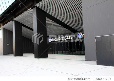 神戶G-Lion Arena的麥克風門和綠色山 138099707