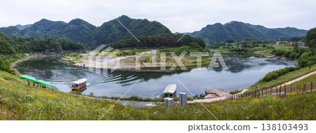 Cheongnyeongpo in Yeongwol-gun, the place of exile for King Danjong of the Joseon Dynasty. 138103493