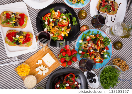 Top view of vegetarian dishes Top view of vegetarian dishes 138105167