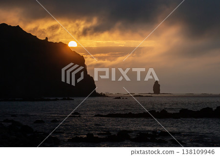 A spectacular sunset in Shakotan A spectacular sunset in Shakotan 138109946