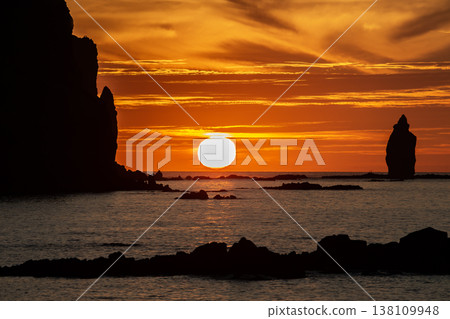 A spectacular sunset in Shakotan A spectacular sunset in Shakotan 138109948